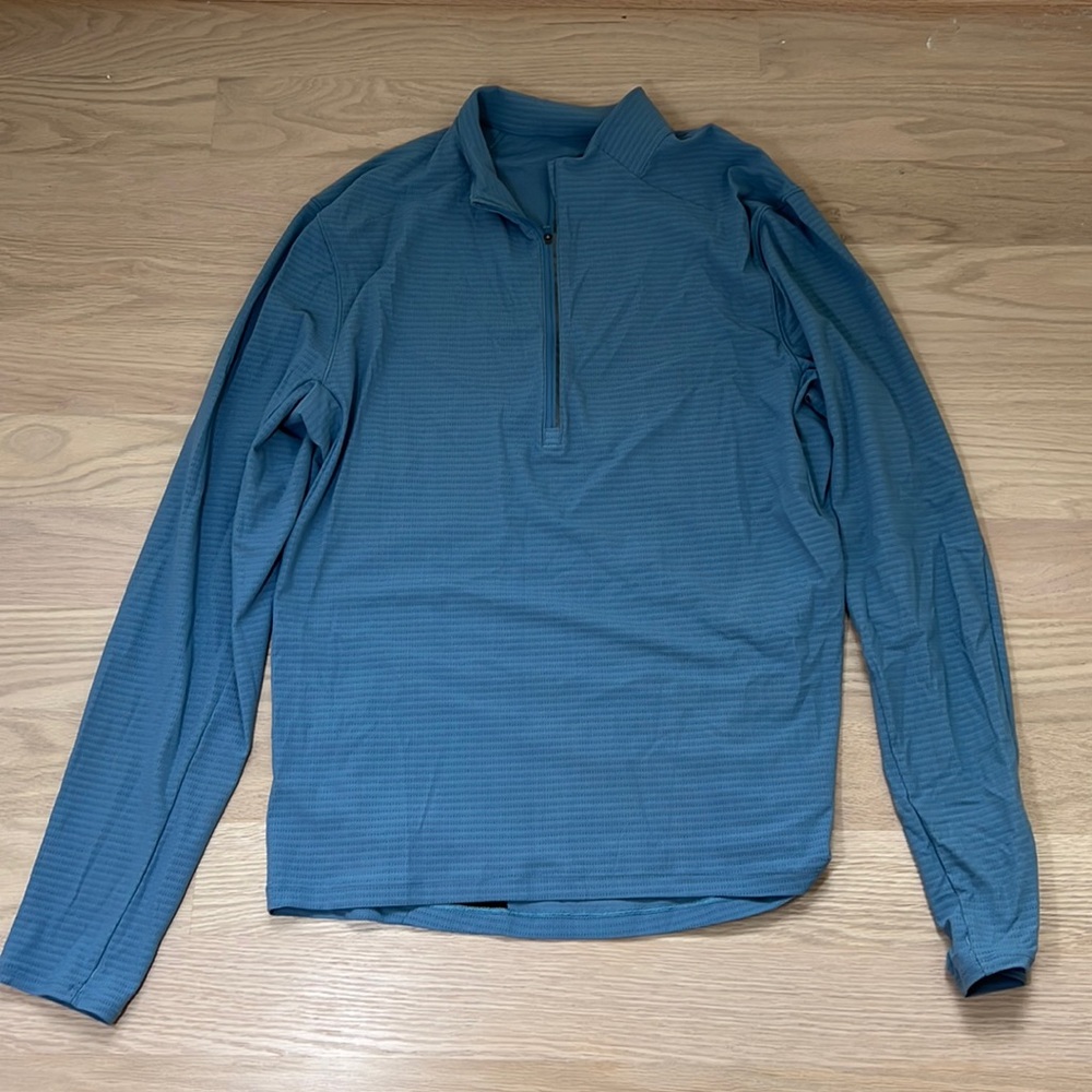 Men's Lululemon medium blue half zip